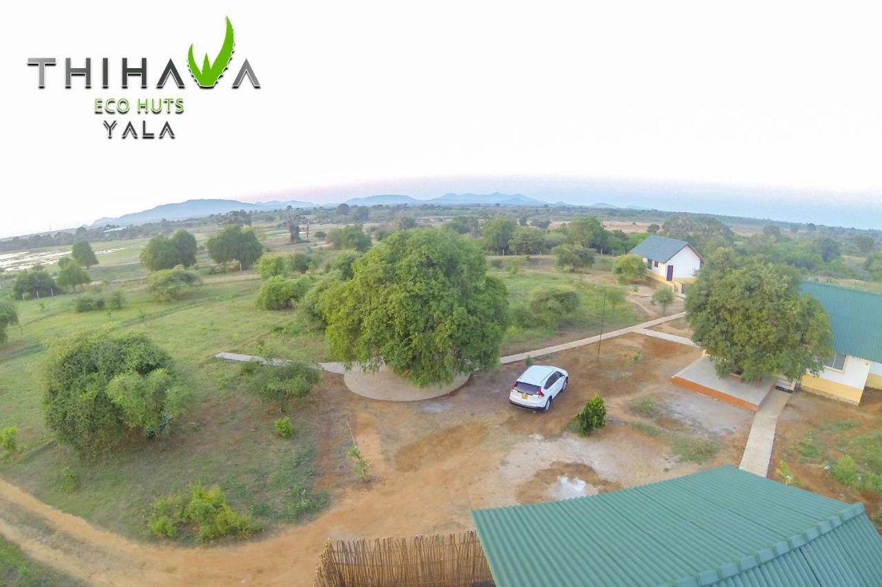 Thihawa Eco Huts Yala Bed and Breakfast Tissamaharama Exteriör bild